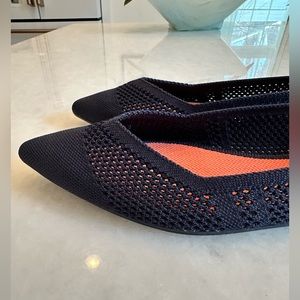 Rothy’s size 10 maritime lattice points (navy blue)